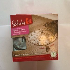 Mystery Motion Electronic Animal Toy